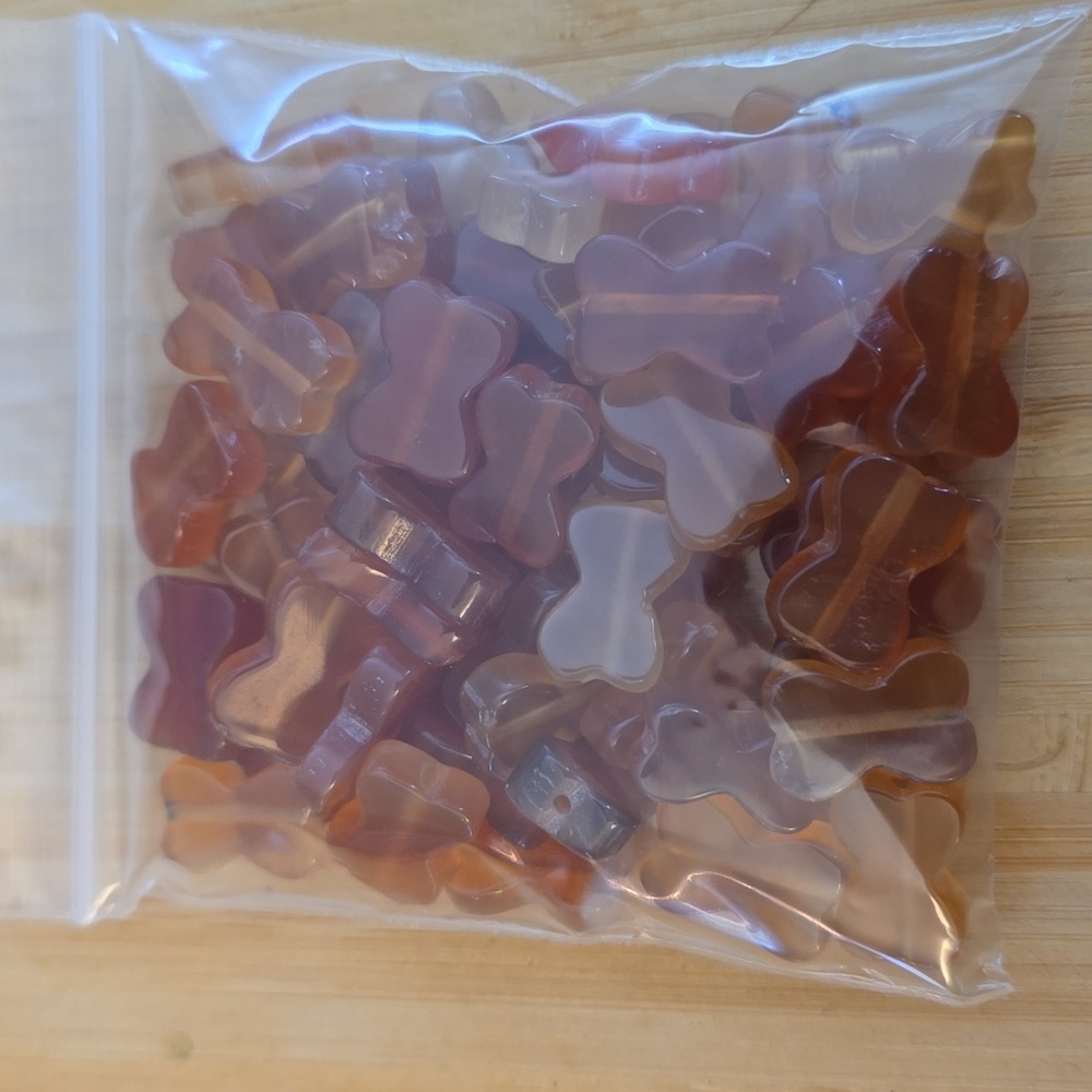 50pcs. Carnelian Bow-shaped beads